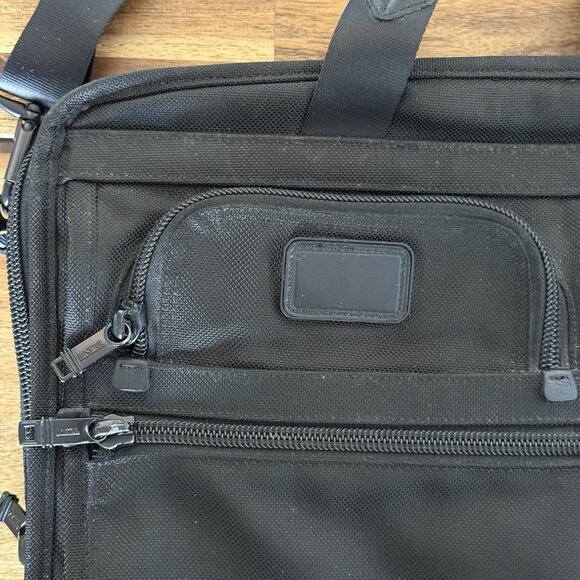 Tumi Alpha 2 Compact Large Screen Briefcase Laptop Bag Nylon Black 26114D2 $550 - Picture 6 of 16